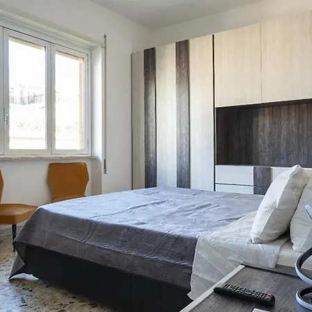 The Roma Flat Apartment *