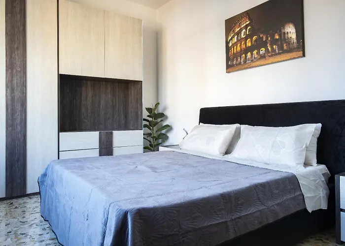 The Flat- Private Parking & Direct Bus To Vatican Řím